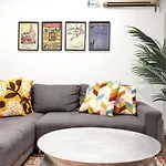 Large 2 Bedroom Warehouse Apartment Short Term Rental & Flexible Renting Hoxton With Free Wi-Fi