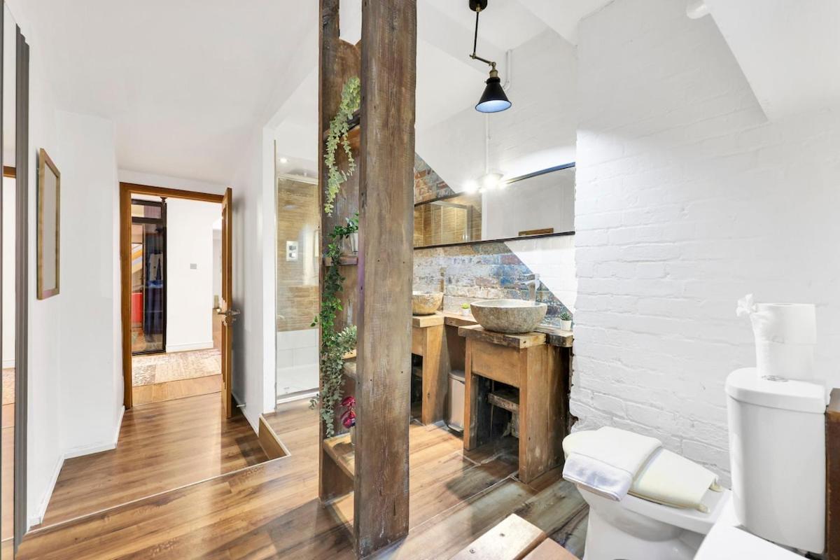 Apartment Large 2 Bedroom Warehouse Short Term & Flexible Renting Hoxton With Free Wi-fi