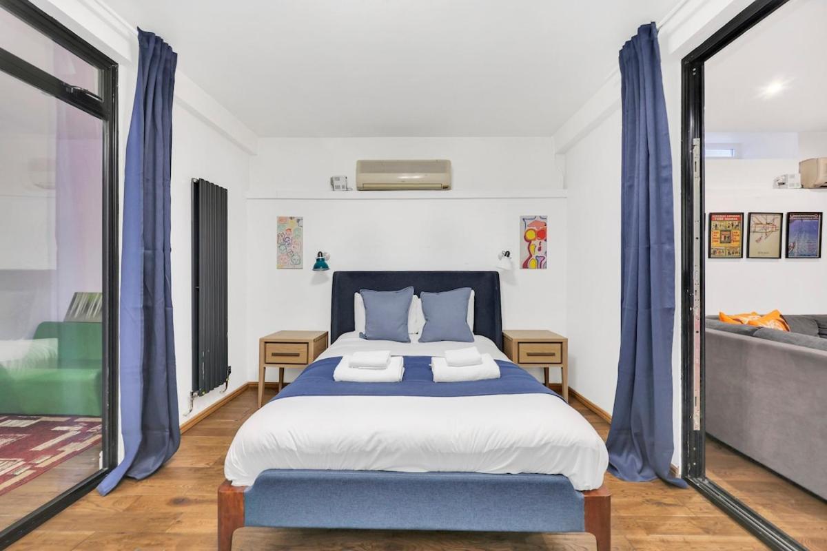 Large 2 Bedroom Warehouse Short Term & Flexible Renting Hoxton With Free Wi-fi *